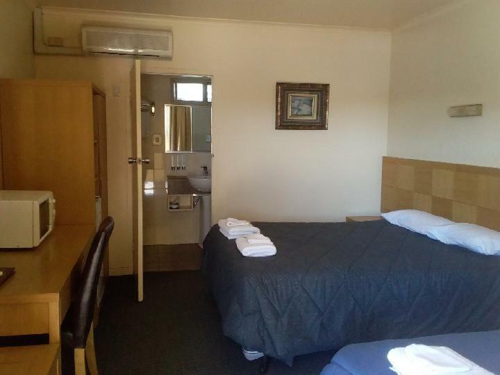 Desert Sand Motor Inn Broken Hill Exterior photo